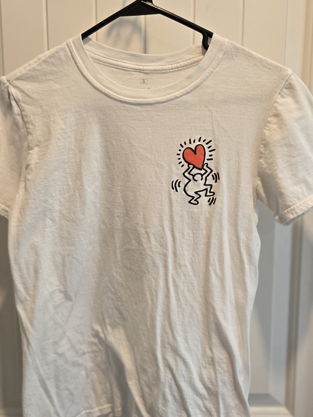 Keith Haring White Short-Sleeve Tee with Red Heart Graphic